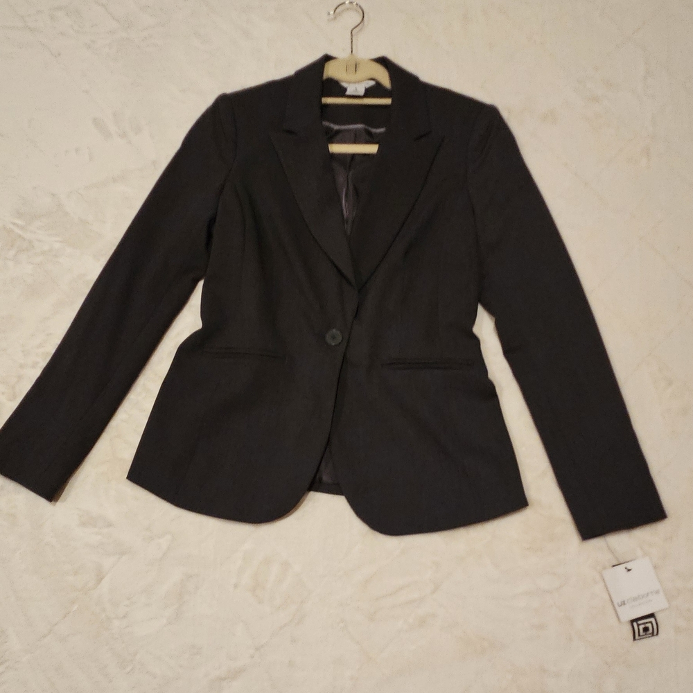 Elegant Grey Women's Blazer